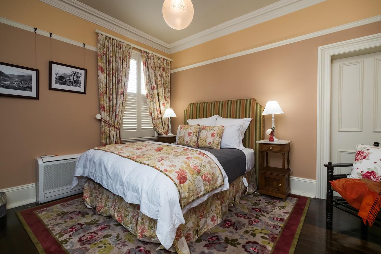 מיטאגונג Old Bank Boutique Hotel מראה חיצוני תמונה