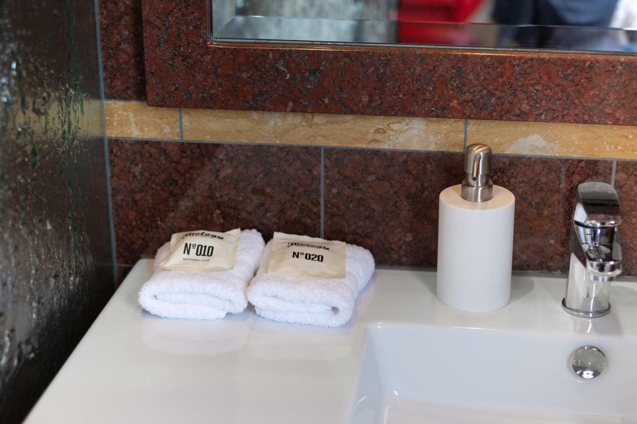 מיטאגונג Old Bank Boutique Hotel מראה חיצוני תמונה